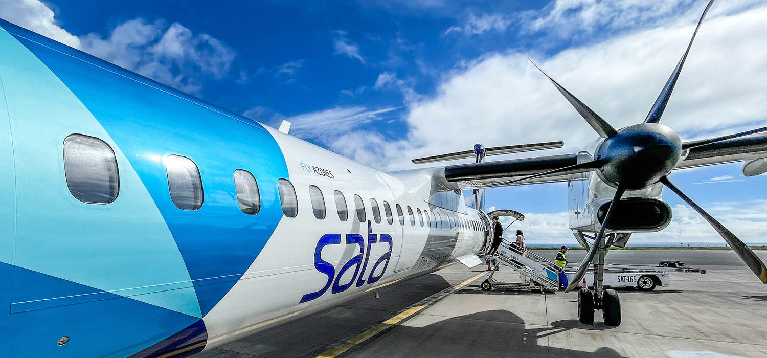 Azores Airlines Dash Q400